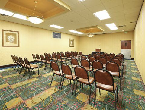 Holiday Inn ジョーンズボロ 設備 写真